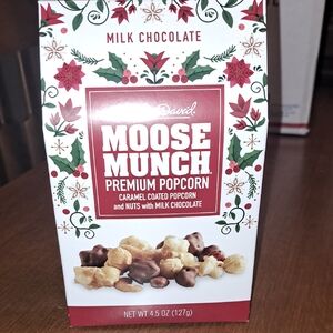 Premium Popcorn - Milk Chocolate Moose Munch Premium Popcorn/ BUNDLE ONLY
